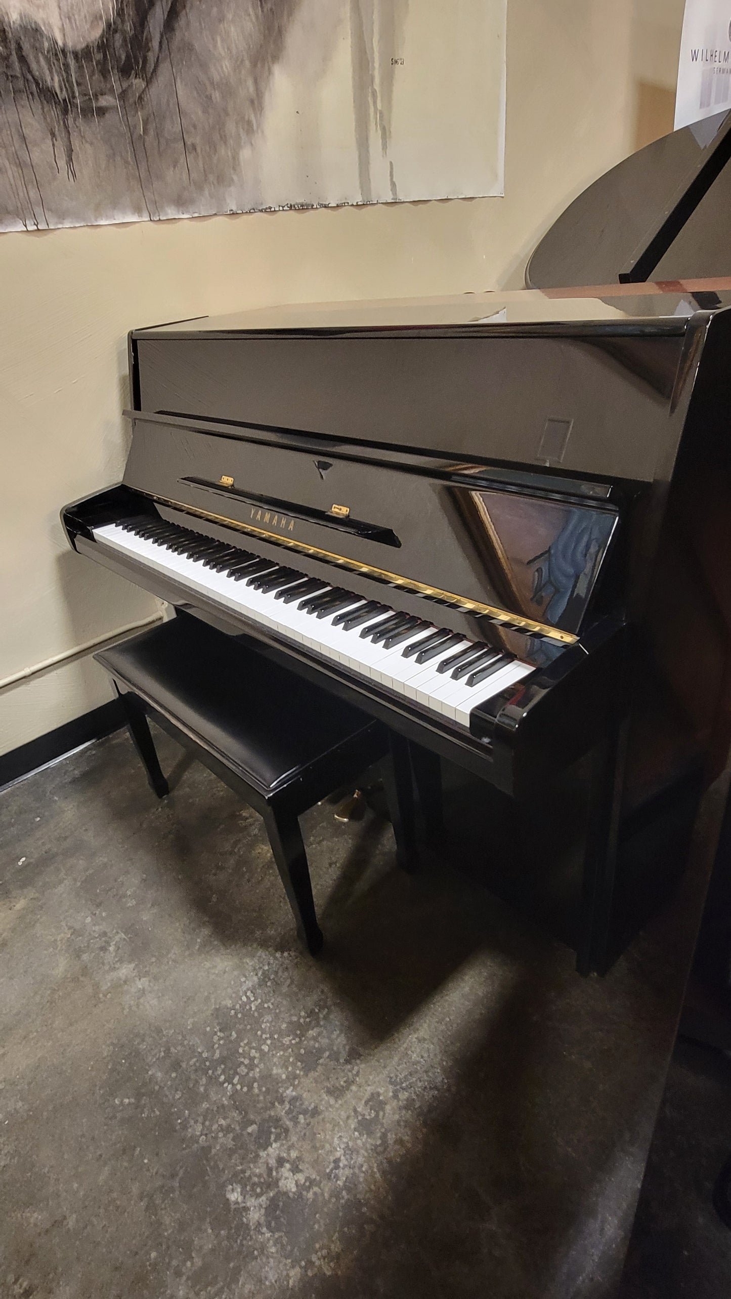 YAMAHA | 1987 | P116 | 44" | HIGH POLISH EBONY | $2,990