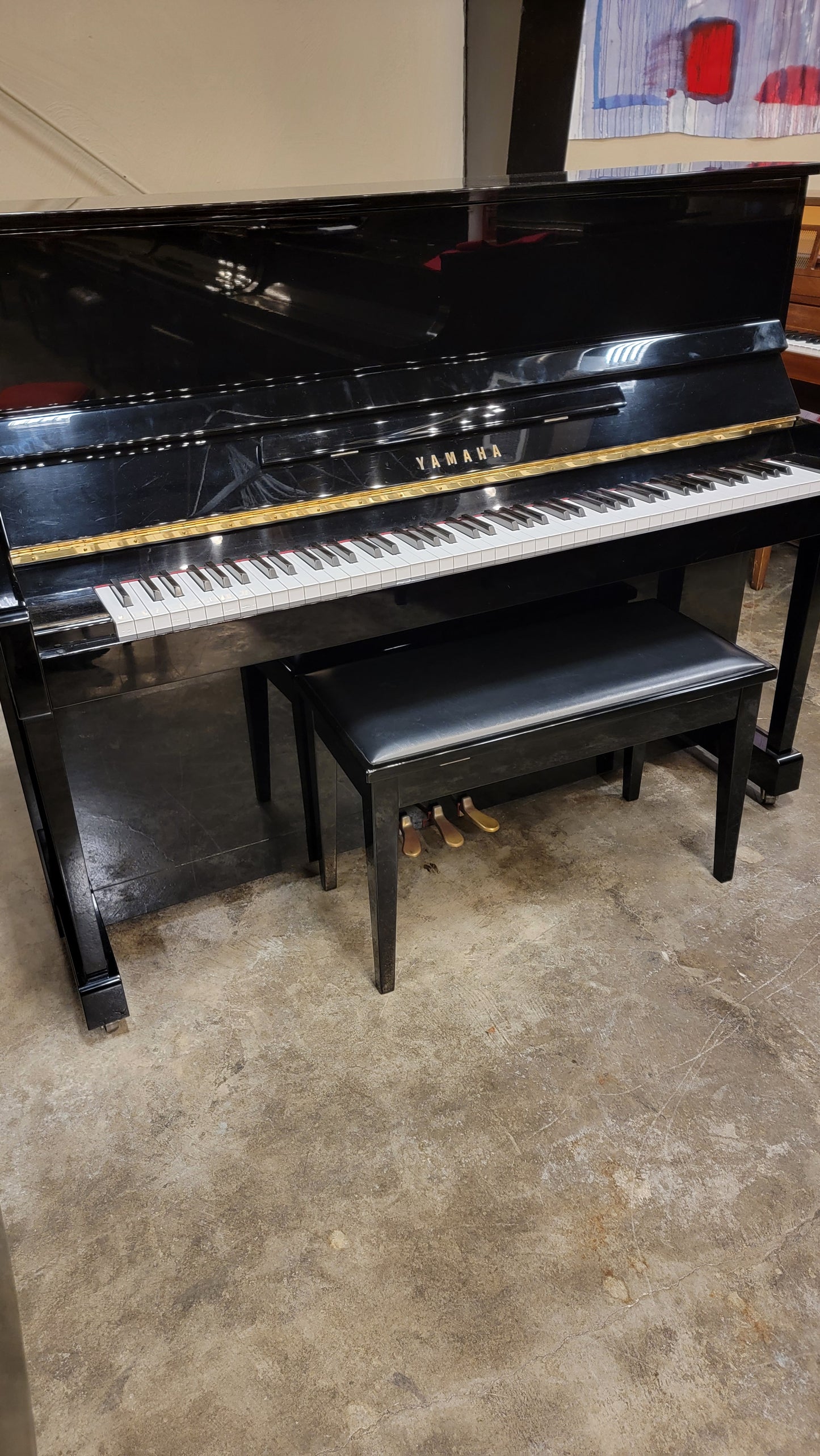 YAMAHA | 2005 | T121 | 48" | HIGH POLISH EBONY | $4,490